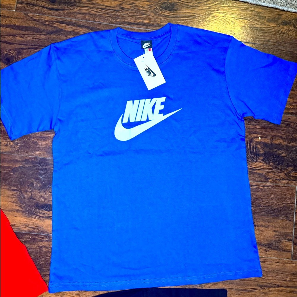 Nike Men's Blue T-Shirt sz Large RUNS SMALL